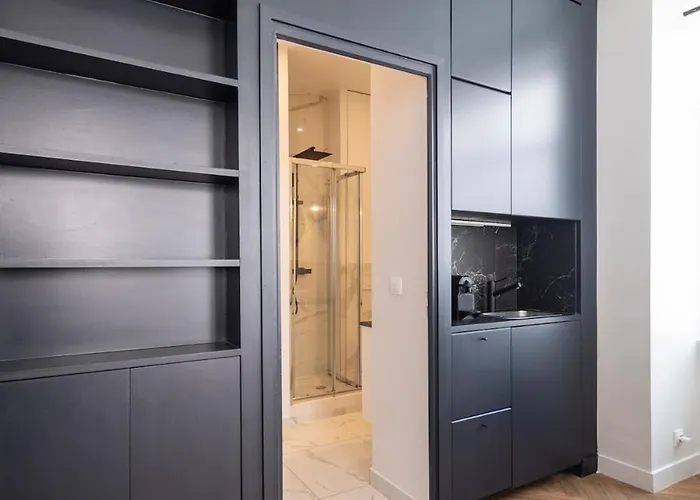 Modern In Nation Apartment *
